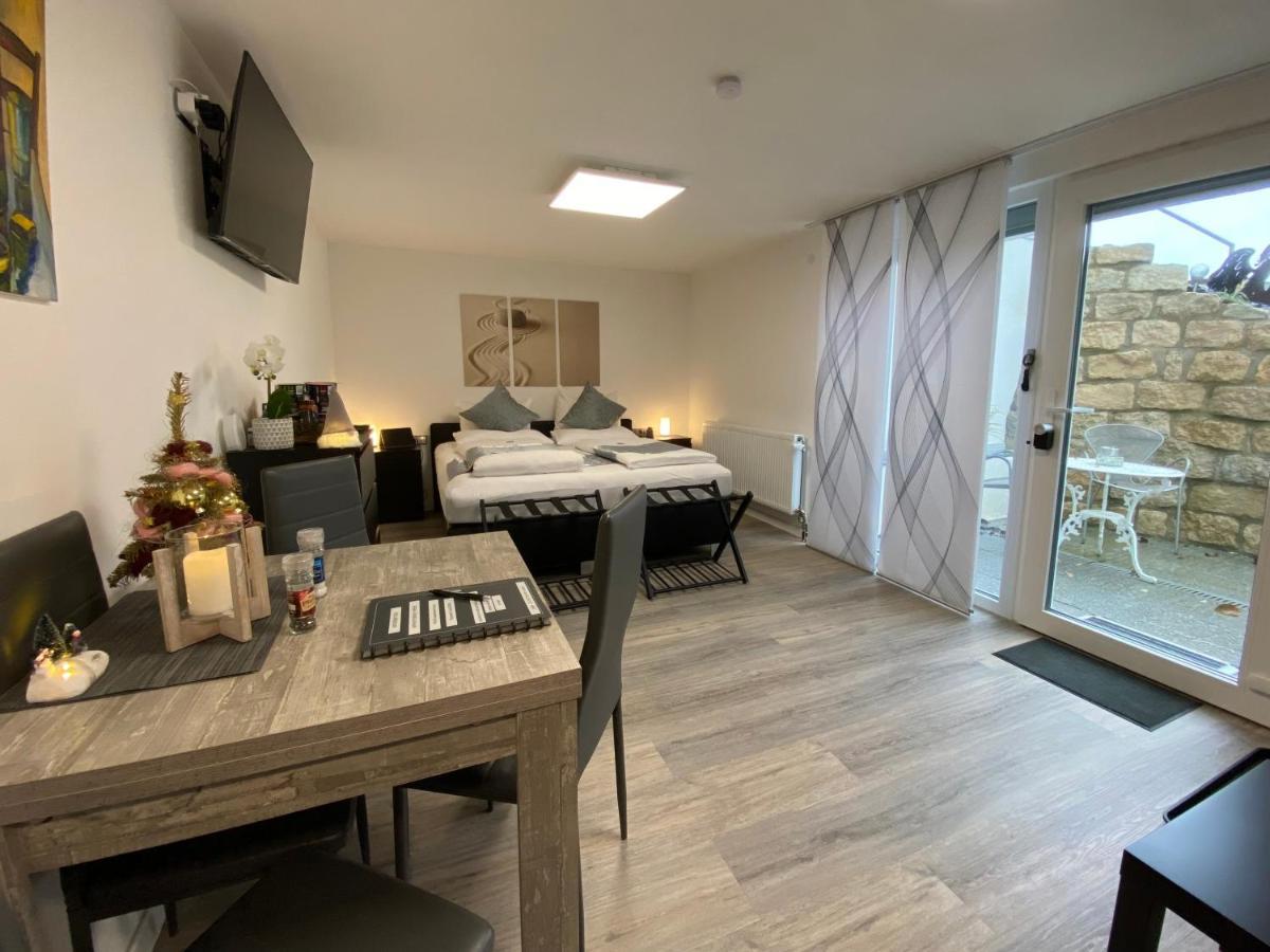 1,5 Zimmer Apartment In S-Bahn Naehe, 35 Qm, Max 4 Pers, Zentral, Private Terasse, Internet 250 Mbit Gärtringen Екстериор снимка